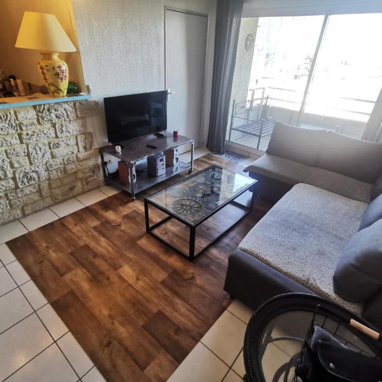 Canet-Beach - One-Bedroom Apartment - 30