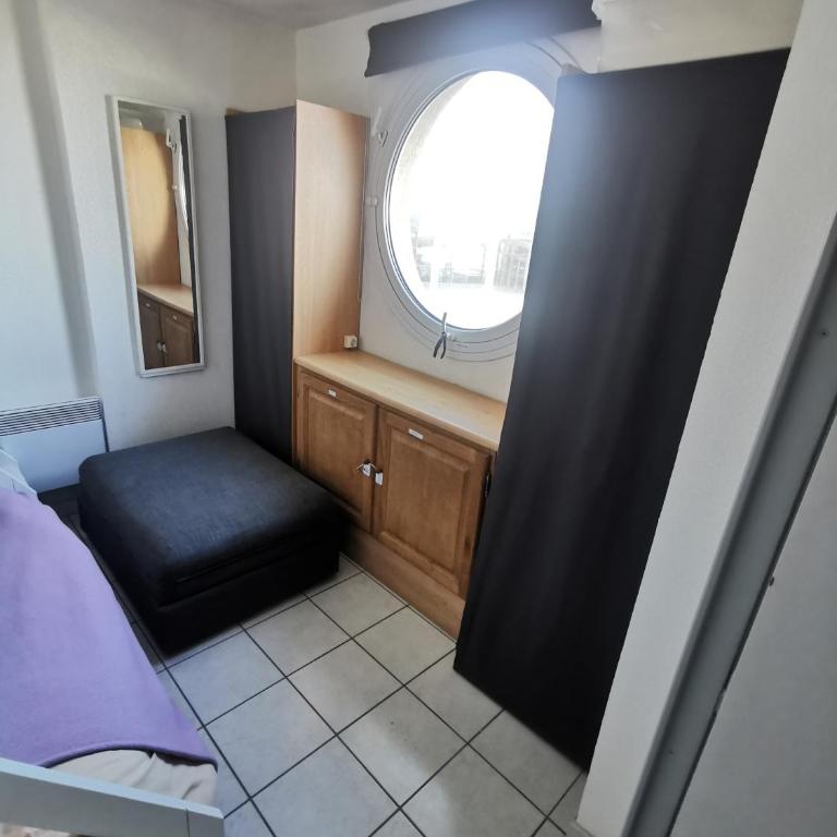 Canet-Beach - One-Bedroom Apartment - 31