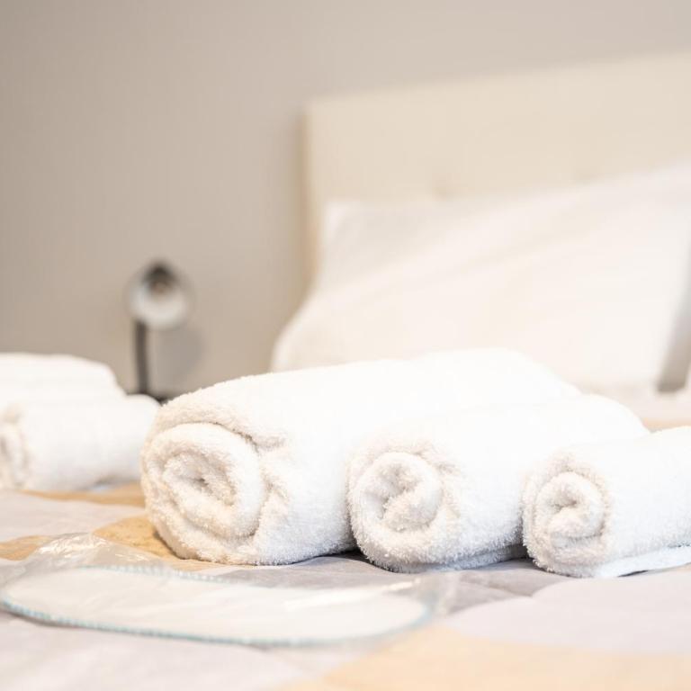 Catina Domus - Triple Room with Private Bathroom - 10
