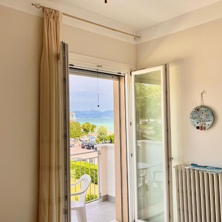 Casa Martori Lake View Rooms - Camera Matrimoniale con Balcone - 8