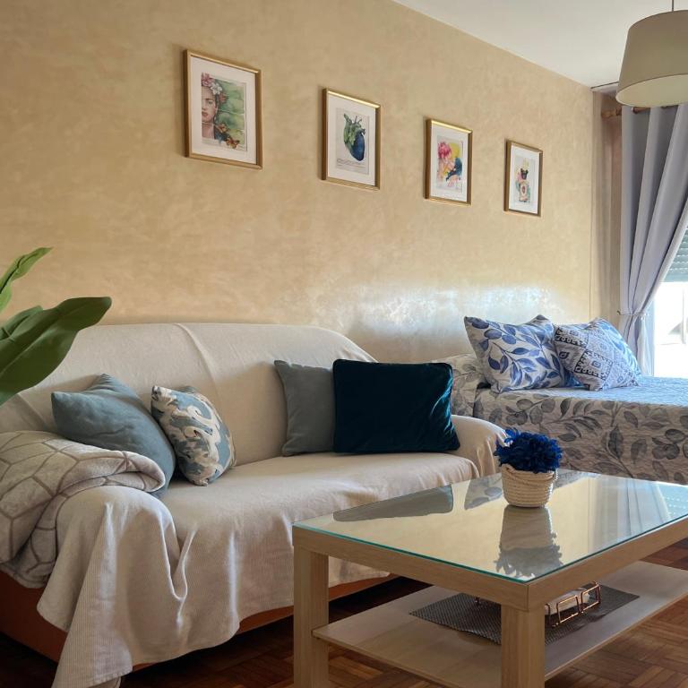 Apartamento Triana con vistas - Aloha Sevilla - Estudio con balcón - 14