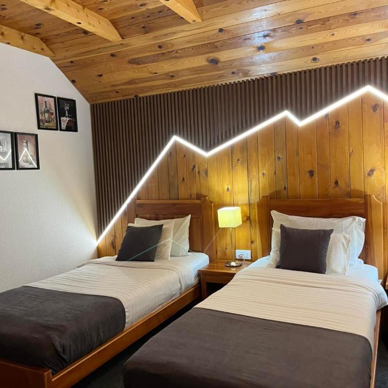 Rooms and apartmants Mirovic - Dvokrevetna Soba sa Bračnim Krevetom/Zasebnim Krevetima - 15
