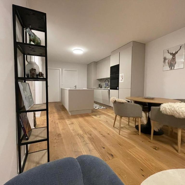 Bel Appartement Centre Crans Montana, Vue Alpine et Fraîcheur - Apartment mit 2 Schlafzimmern - 4