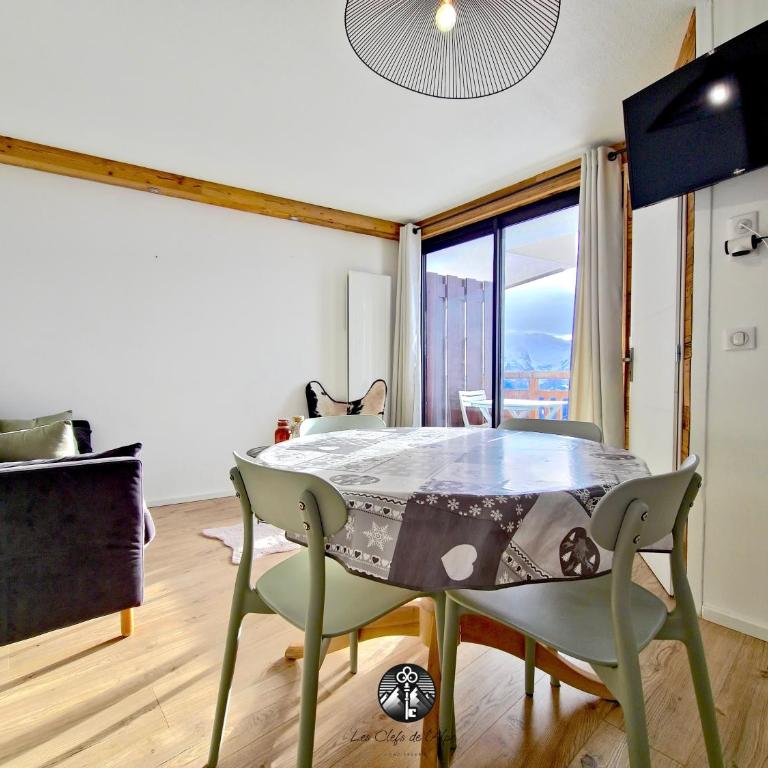 Nouveau ! Studio rénové design - Appartement 2 Chambres - 13