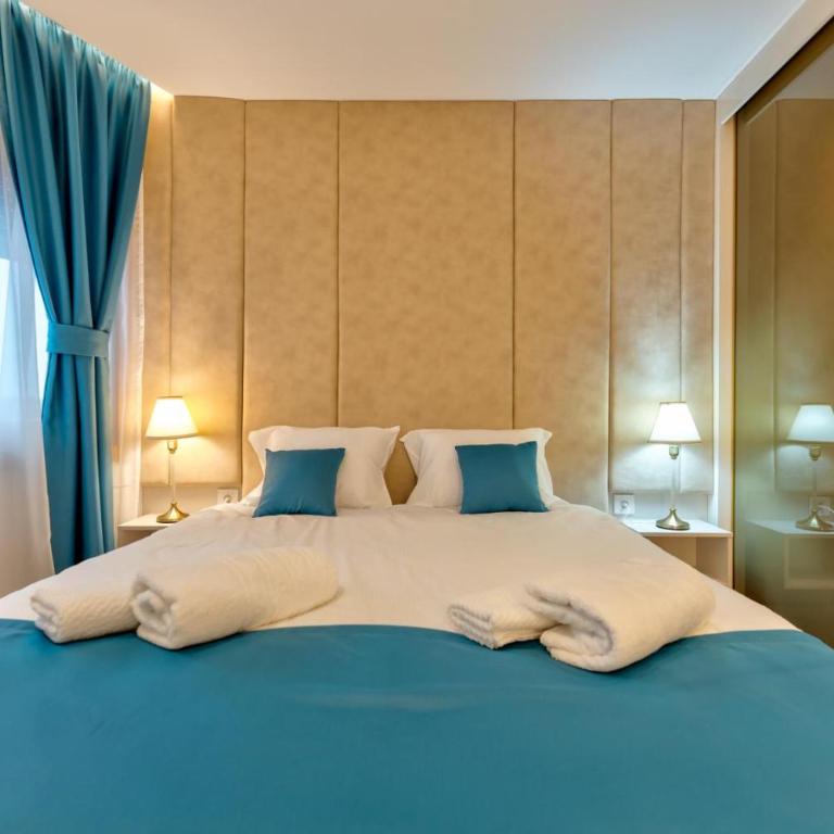 Lyonessa gardens 1 - Two-Bedroom Apartment - 10