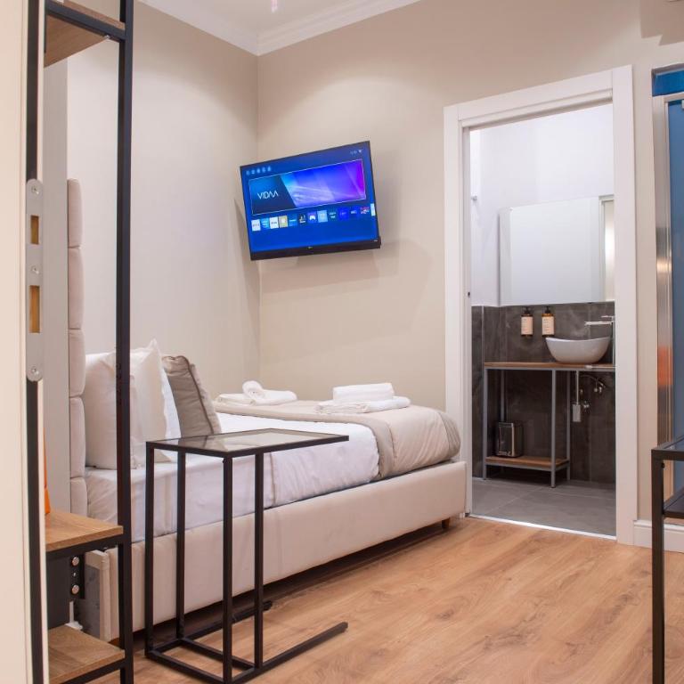 Hotel AD Suites Nazionale - Camera Matrimoniale Economy - 7