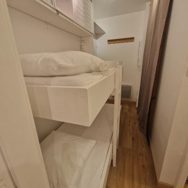 Centre Station - La Vallée Blanche 2 - La Foux - Two-Bedroom Apartment - 28