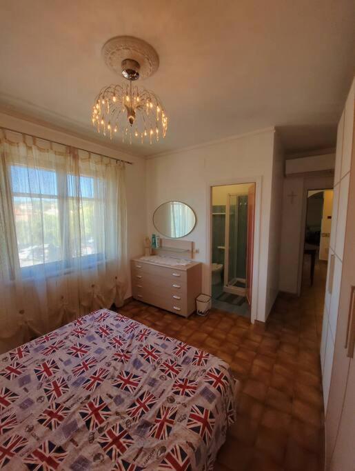 Sirolo Central Apartment - Three-Bedroom Apartment - 7
