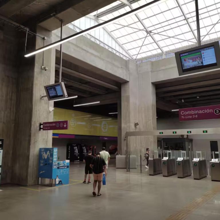 Depto nuevo equipado con insuperable conectividad Metro Ñuñoa - Apartamento de 1 dormitorio - 13