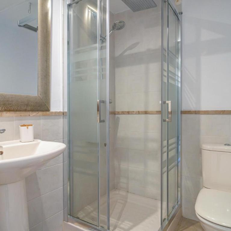 Nice Home In Estepona With Outdoor Swimming Pool - Casa Vacacional de 3 dormitorios - 9