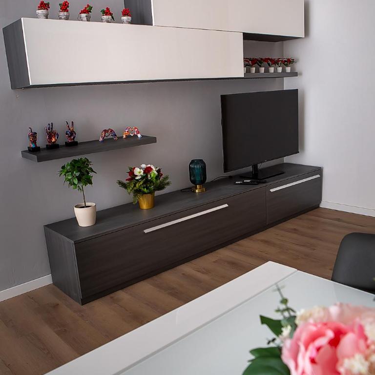 Ostiense 73 - Appartamento con 2 Camere da Letto - 2