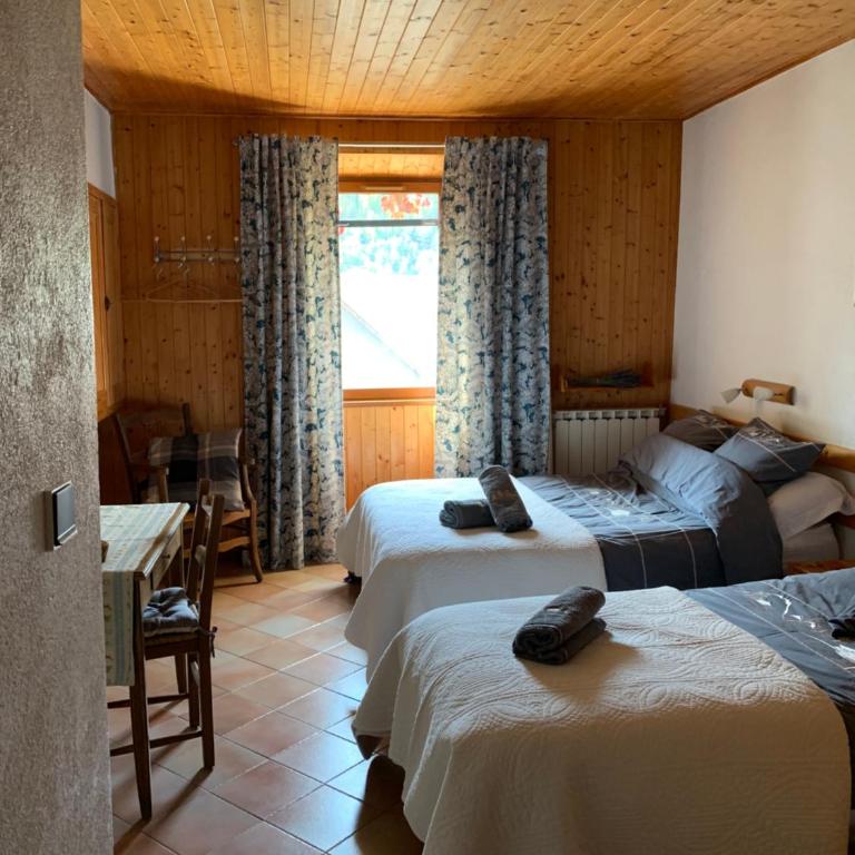 Gîte et chambres d'hôtes "La Tourtette" 12 pers - Triple Room - 5