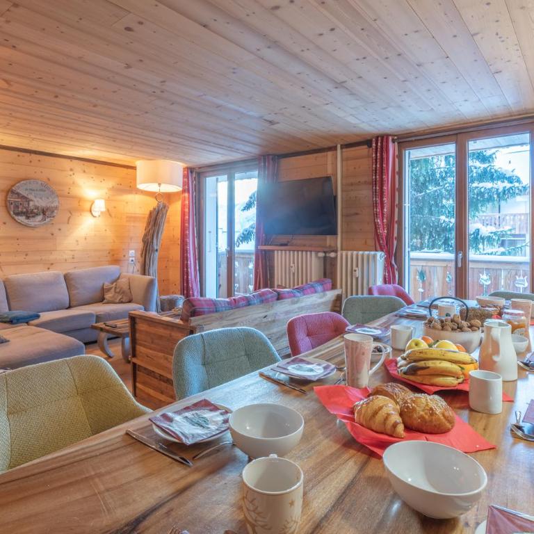 Chalet Alpe d'Huez 1850-Sea and Mountain Pleasure Avec 2 appartements- 1 Appartement 3 Chambres 8 Couchages - 3 Salles d'eau et 1 Appartement 5 Chambres 12 Couchages 5 Salles d'eau - Jacuzzi et Sauna -Pieds des Pistes et Centre - Appartement avec Balcon - 11