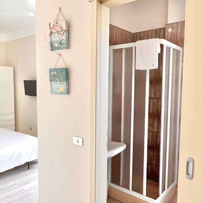 Casa Martori Lake View Rooms - Camera Matrimoniale con Balcone - 3