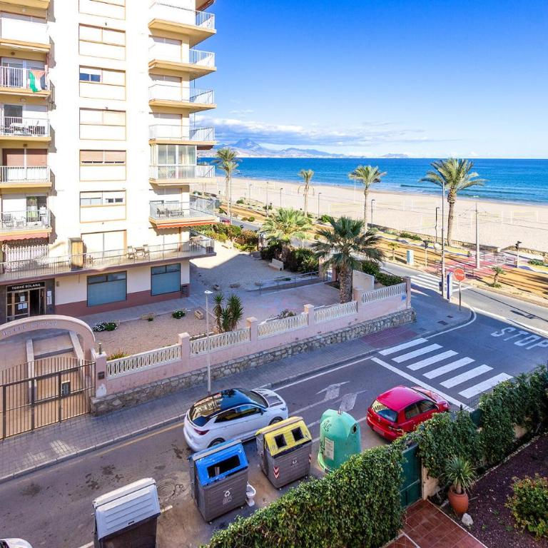 Pet Friendly Apartment In El Campello - Apartamento de 3 dormitorios - 8