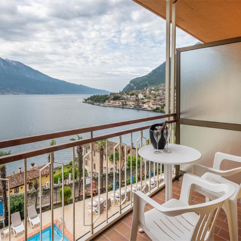Hotel Splendid Palace - Camera Classic con Vista Lago - 3