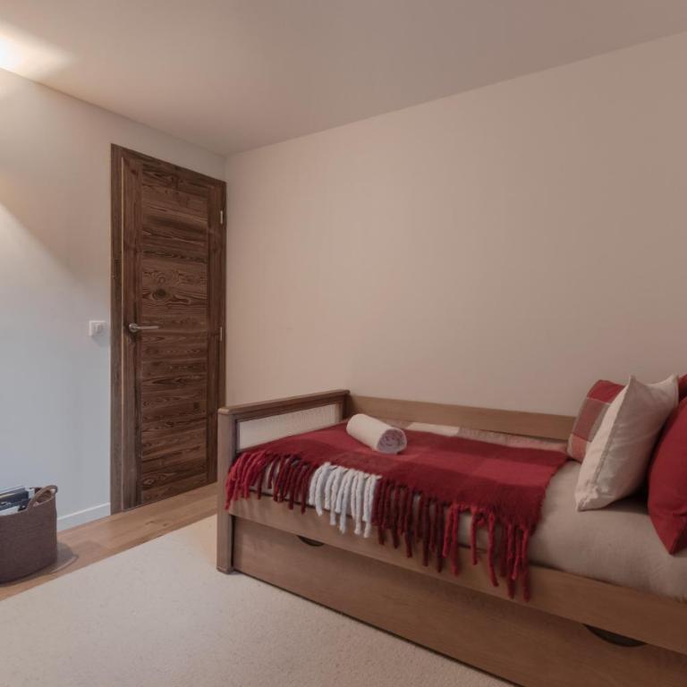 Chalet des Eaux Rousses -Renove -Prive - Vues 360 Mont Blanc - Chalet - 29