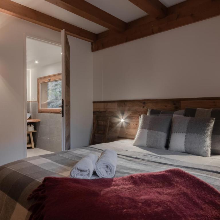 Chalet des Eaux Rousses -Renove -Prive - Vues 360 Mont Blanc - Chalet - 37