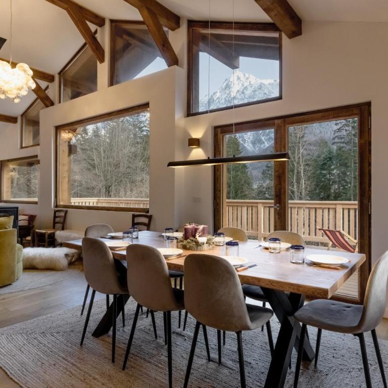 Chalet des Eaux Rousses -Renove -Prive - Vues 360 Mont Blanc - Chalet - 8