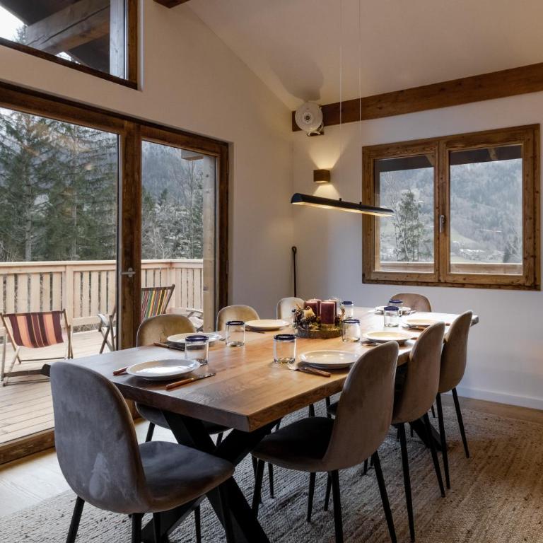 Chalet des Eaux Rousses -Renove -Prive - Vues 360 Mont Blanc - Chalet - 43