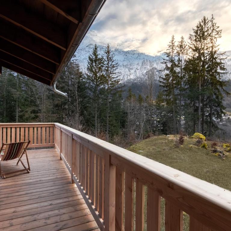Chalet des Eaux Rousses -Renove -Prive - Vues 360 Mont Blanc - Chalet - 44