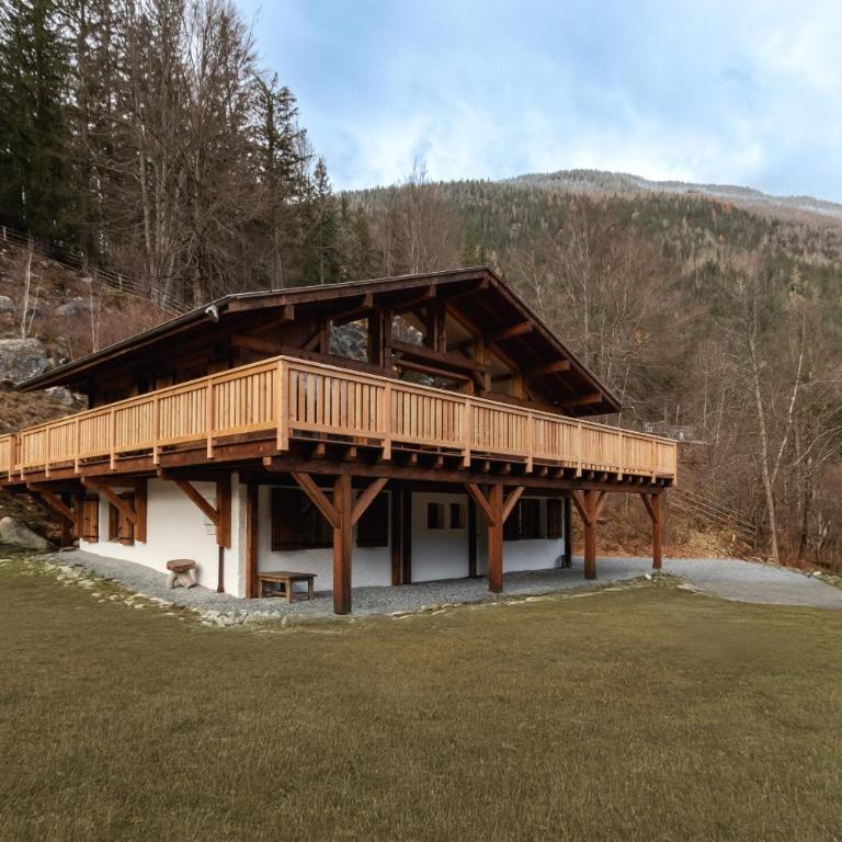 Chalet des Eaux Rousses -Renove -Prive - Vues 360 Mont Blanc - Chalet - 16