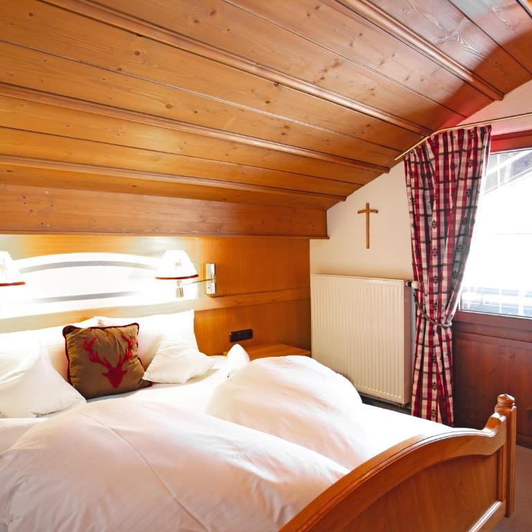 Hotel Bergruh - Suite mit 1 Schlafzimmer - 13