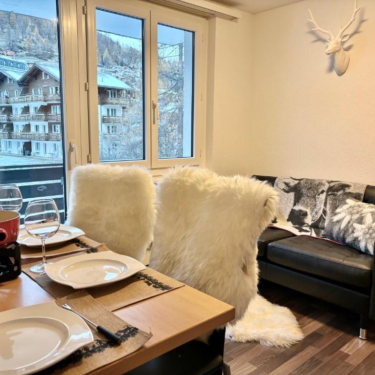 Chalet Lärchenheim, central SaasFee close to AlpinExpress - Apartment mit 2 Schlafzimmern und Balkon - 13