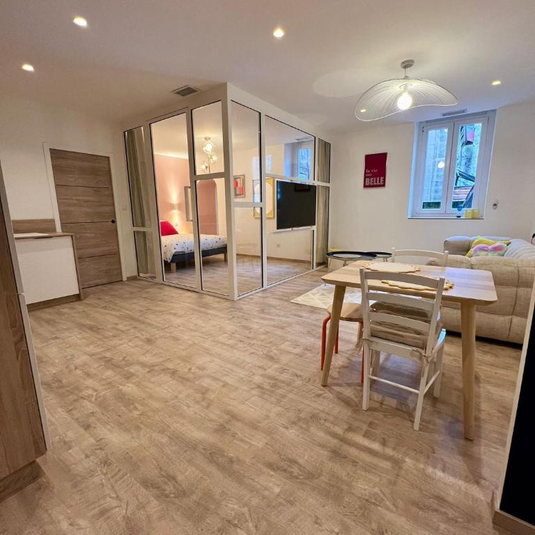 Appartement Atypique - One-Bedroom Apartment - 11