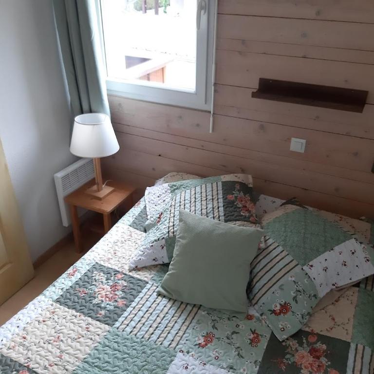 Le 102, T3 pour 5 personnes, vue montagne, classé 2 étoiles NF, parking, piscine en été - Appartement 2 Chambres - 6