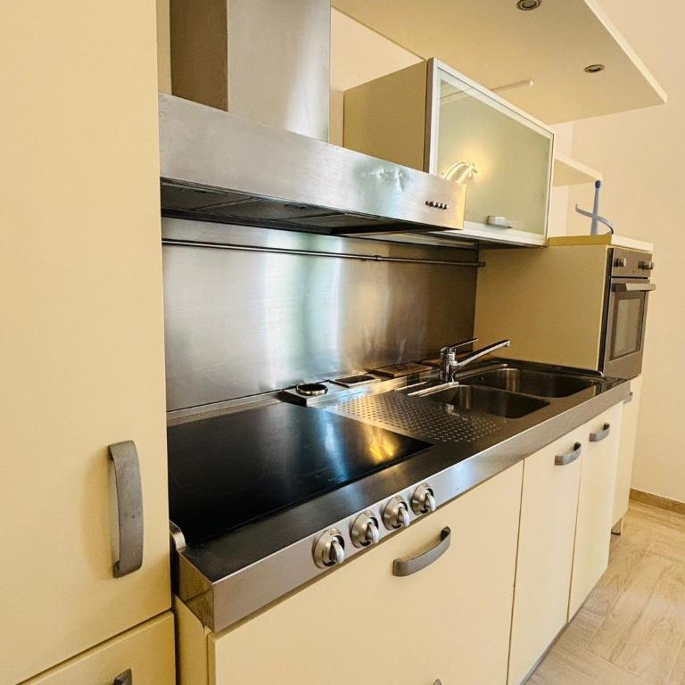 Casa Giulio - Two-Bedroom Apartment - 9