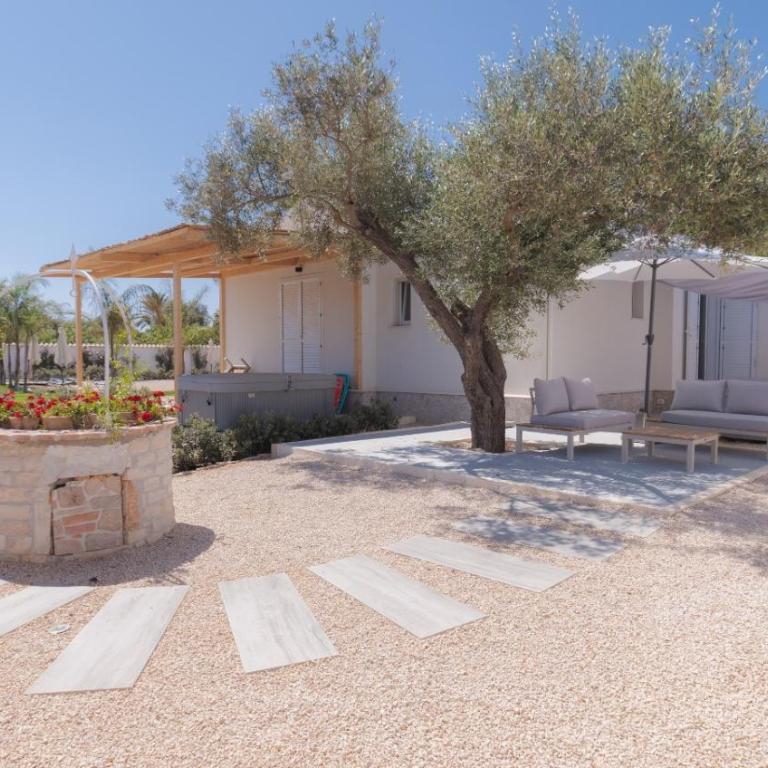 Capo Norax chambre de luxe avec jacuzzi à 250m de la mer - Camera Matrimoniale Deluxe - 15