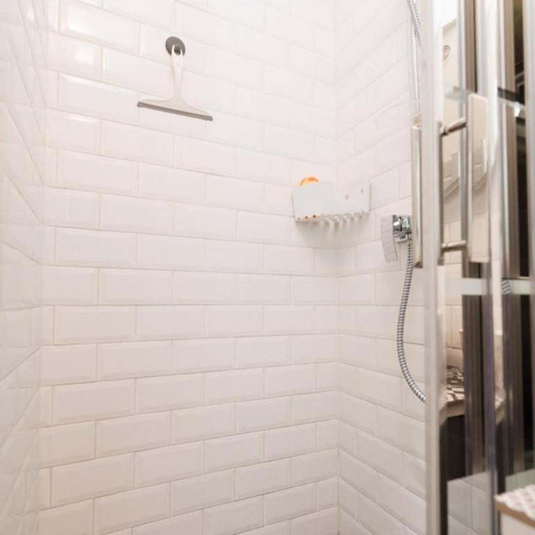 Charmant studio près de Montmartre - Appartement 1 Chambre - 15