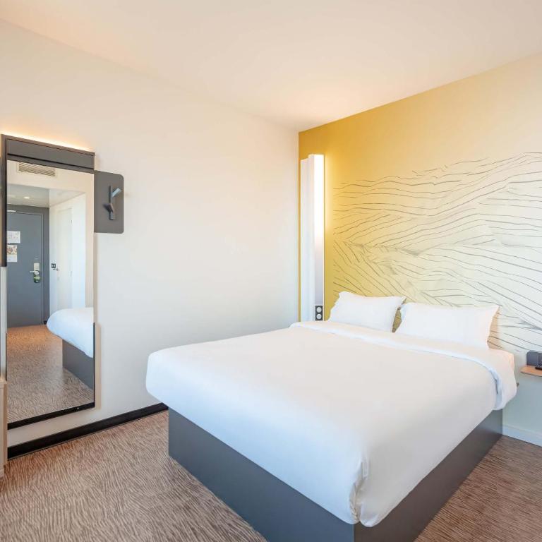 B&B HOTEL Toulon Centre Gare - Chambre Triple - 2