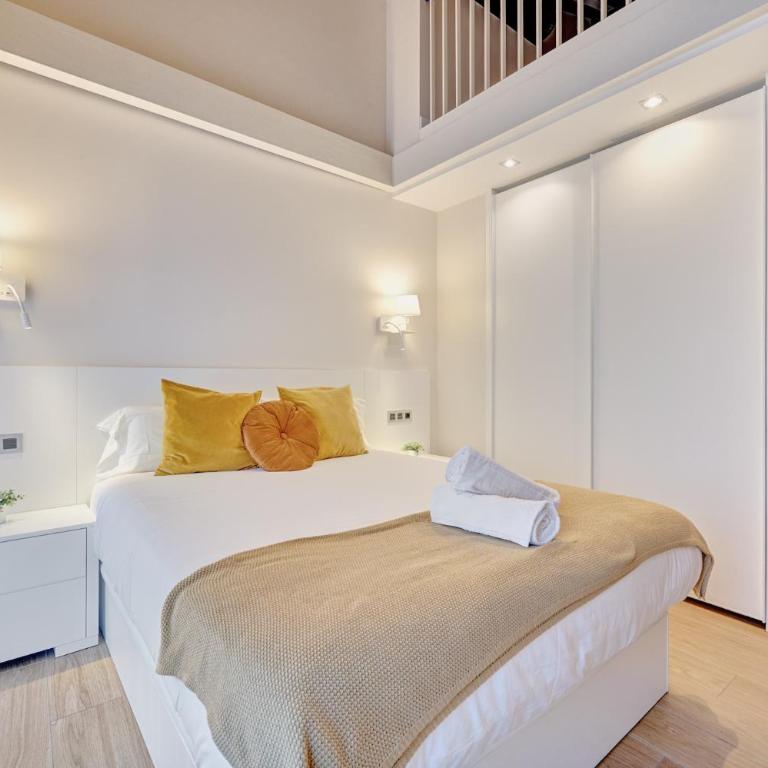 Edificio Joya by Clabao - Three-Bedroom Deluxe Apartment - 3