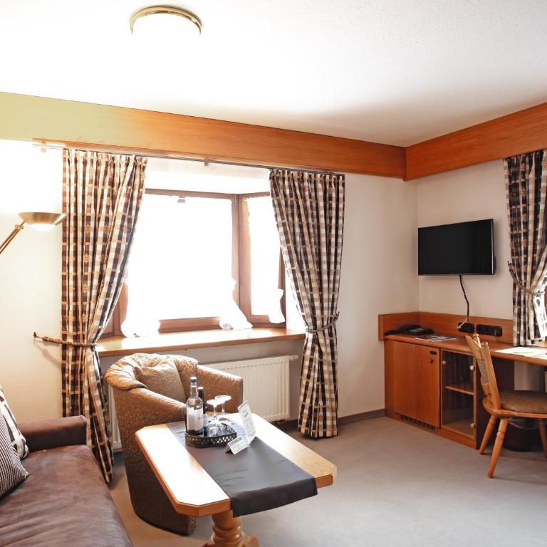 Hotel Bergruh - Suite mit 1 Schlafzimmer - 4
