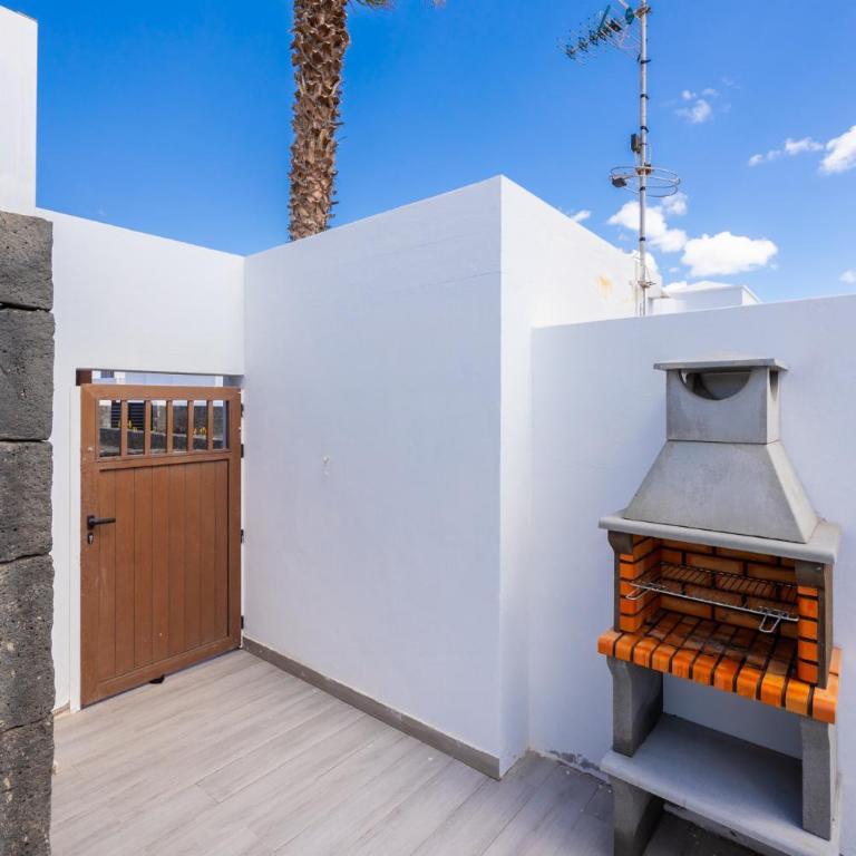 Villa Oscar - Three-Bedroom Villa - 36