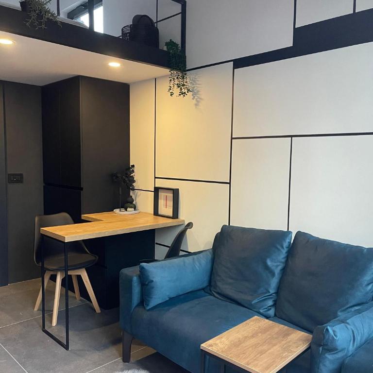 Garage Apartments - Studio - na Više Nivoa - 2