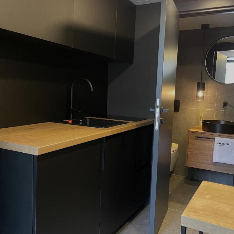Garage Apartments - Studio - na Više Nivoa - 37