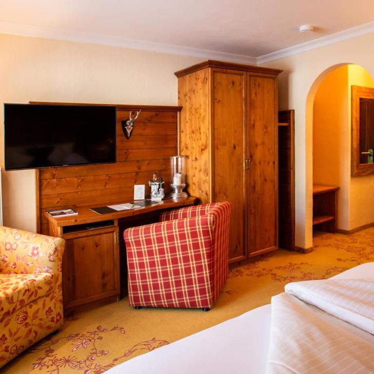 Hotel Bergruh - Standard Doppelzimmer - 11