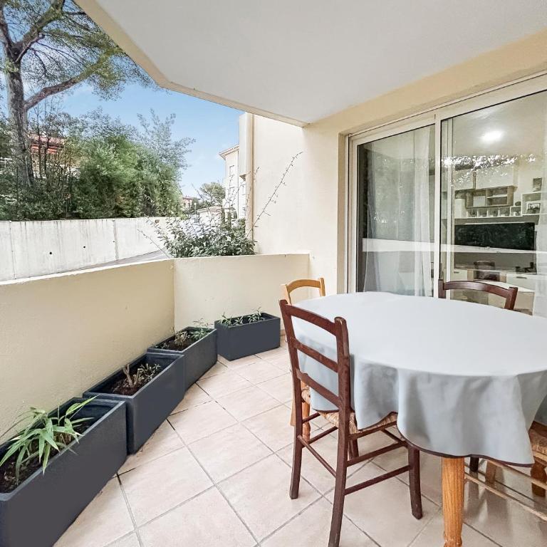 T2 35m2 clim, piscine, balcon et parking privé à 2 pas du port Santa Lucia - Apartment mit 1 Schlafzimmer - 25