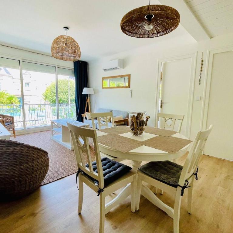 L Escapade Rochelaise - Wifi & Balcon - Appartement 3 Chambres avec Balcon - 10