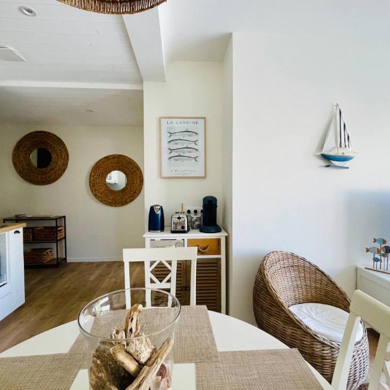 L Escapade Rochelaise - Wifi & Balcon - Appartement 3 Chambres avec Balcon - 43
