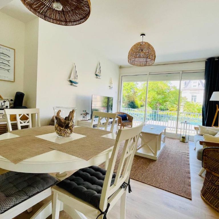 L Escapade Rochelaise - Wifi & Balcon - Appartement 3 Chambres avec Balcon - 49