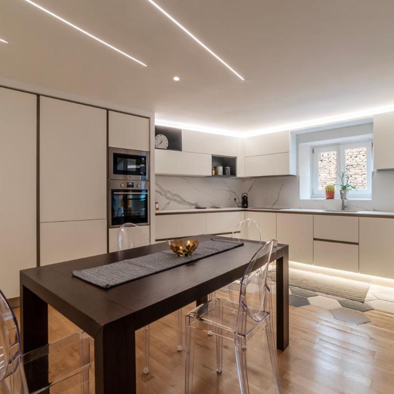 Luxury 3 beds 3 baths, few steps from city center - Apartment mit 3 Schlafzimmern - 2