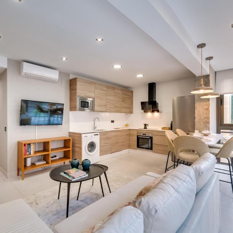 Luxury Apartment Alcazaba by Nagoa Homes - Apartment - 31