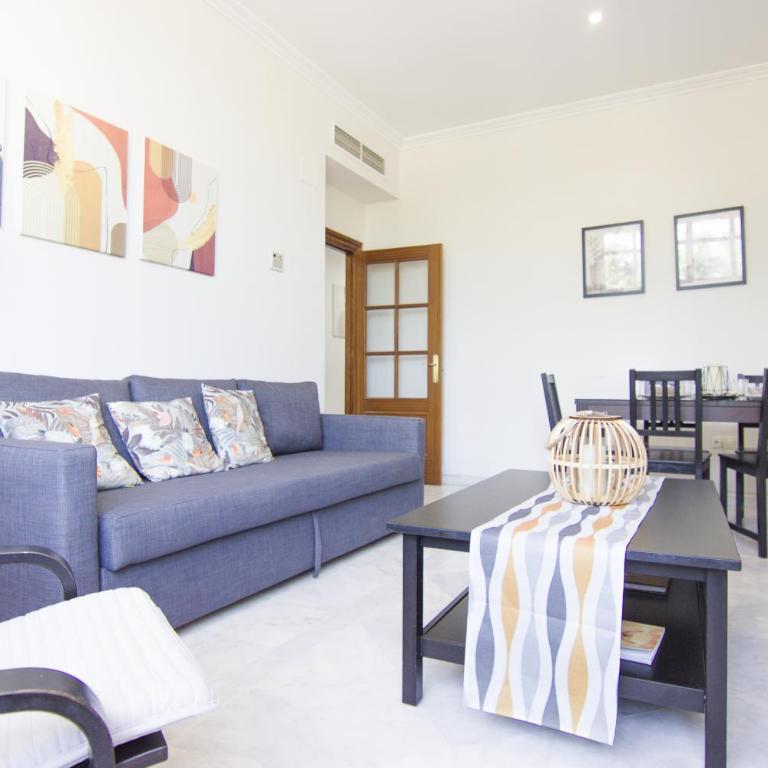 RentalSevilla Marqués de Estella - Three-Bedroom Apartment - 4