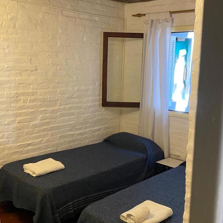 Hostería Michel - Habitación Doble con baño privado - 2 camas - 5