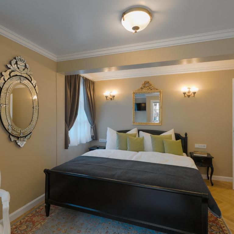 Schneider Hof Boutique-Hotel Garni Superior - Suite mit 2 Schlafzimmern - 9