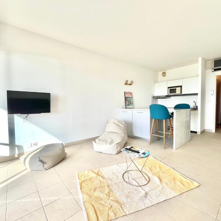 Studio Cosy à 50m de la plage avec Parking - Résidence ARIA MARINA route des sanguinaires - Studio - Vue sur Mer - 5